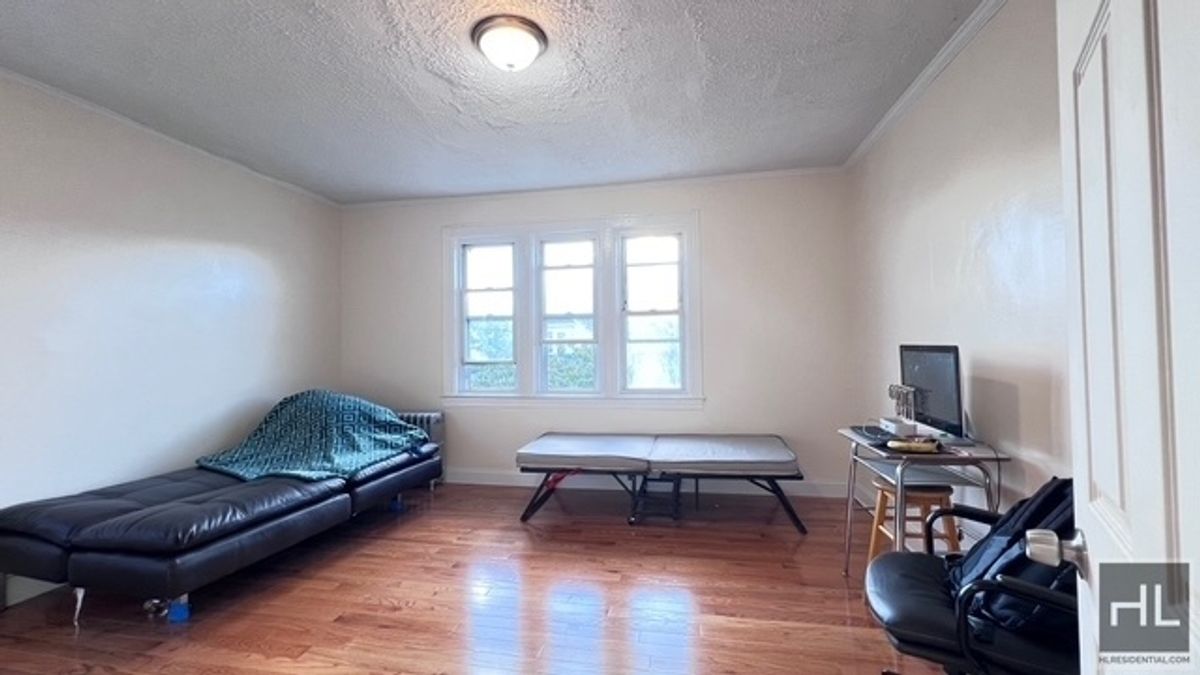 #5 photo, 101-53 114th Street, クイーンズ区 Jamaica , NY 11419