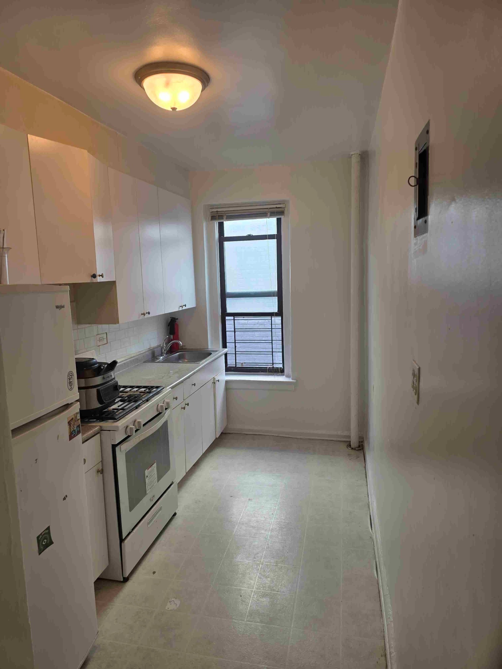 #4 photo, 1628 Ocean Parkway, ブルックリン区 Ocean Parkway South , NY 11223