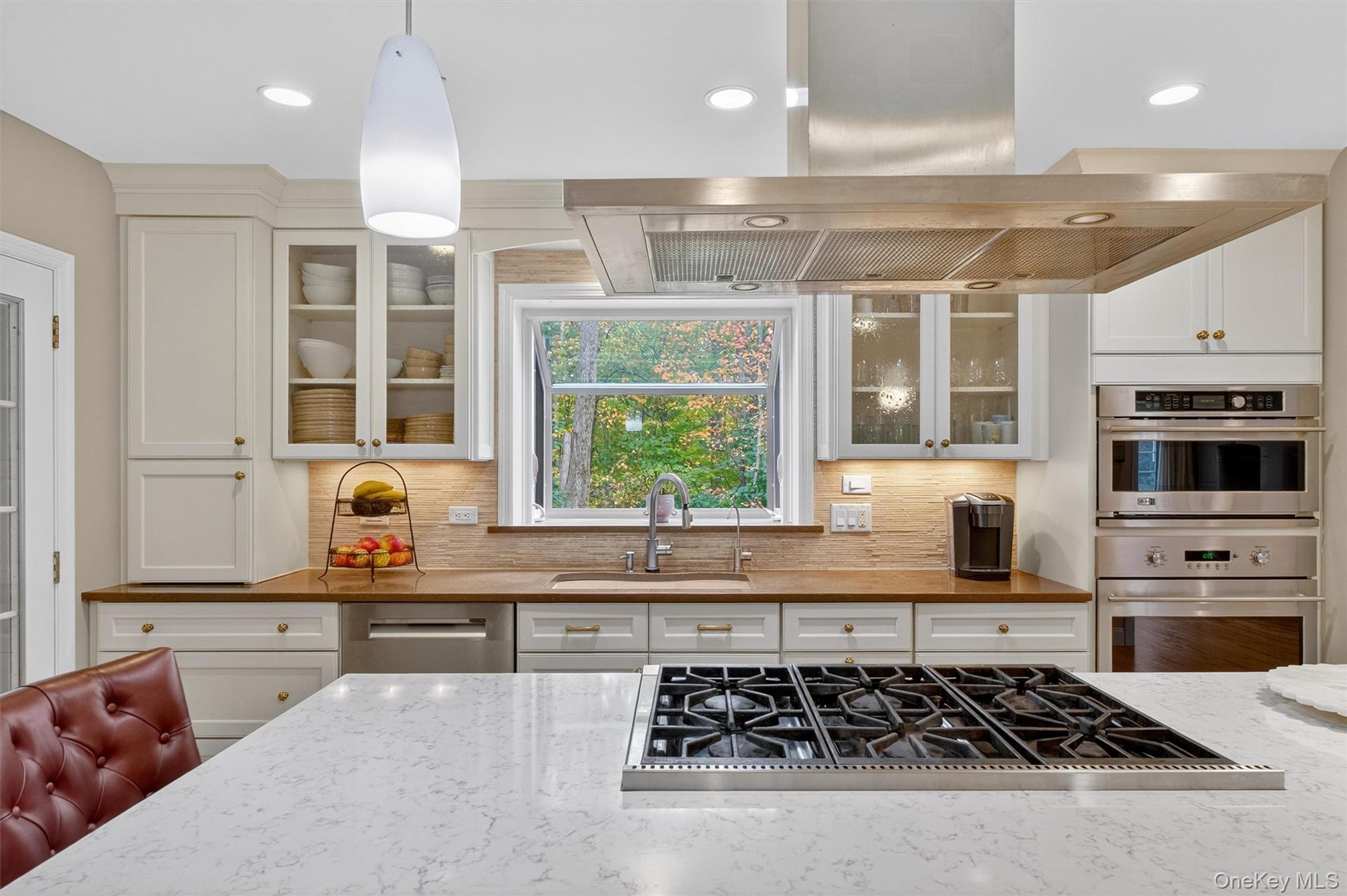 #10 photo, 16 Nottingham Way, Mahopac , NY 10541