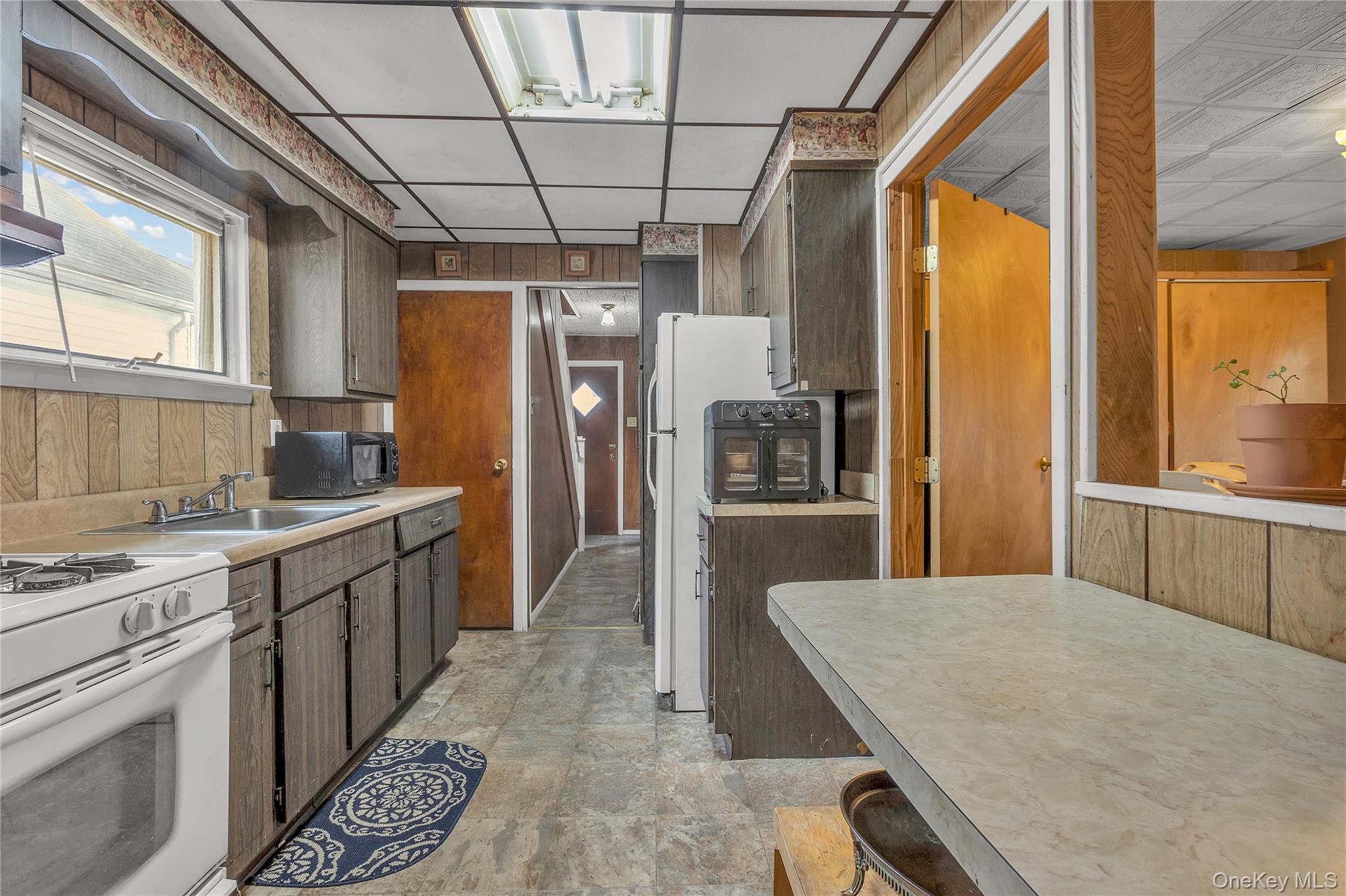 #4 photo, 266 Biltmore Avenue, ナッソー郡 Elmont , NY 11003