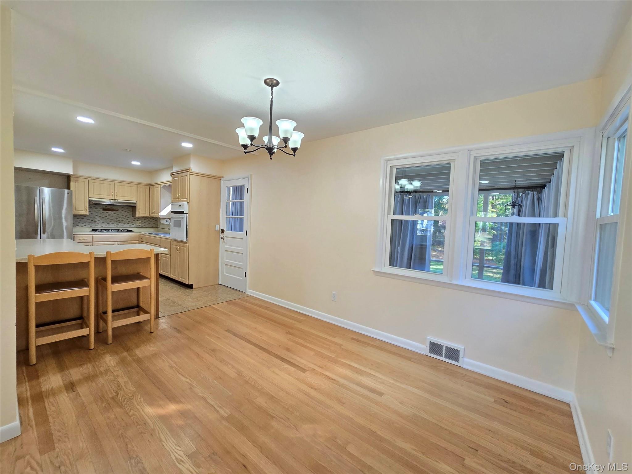 #6 photo, 49 Colburn Drive, Poughkeepsie , NY 12603