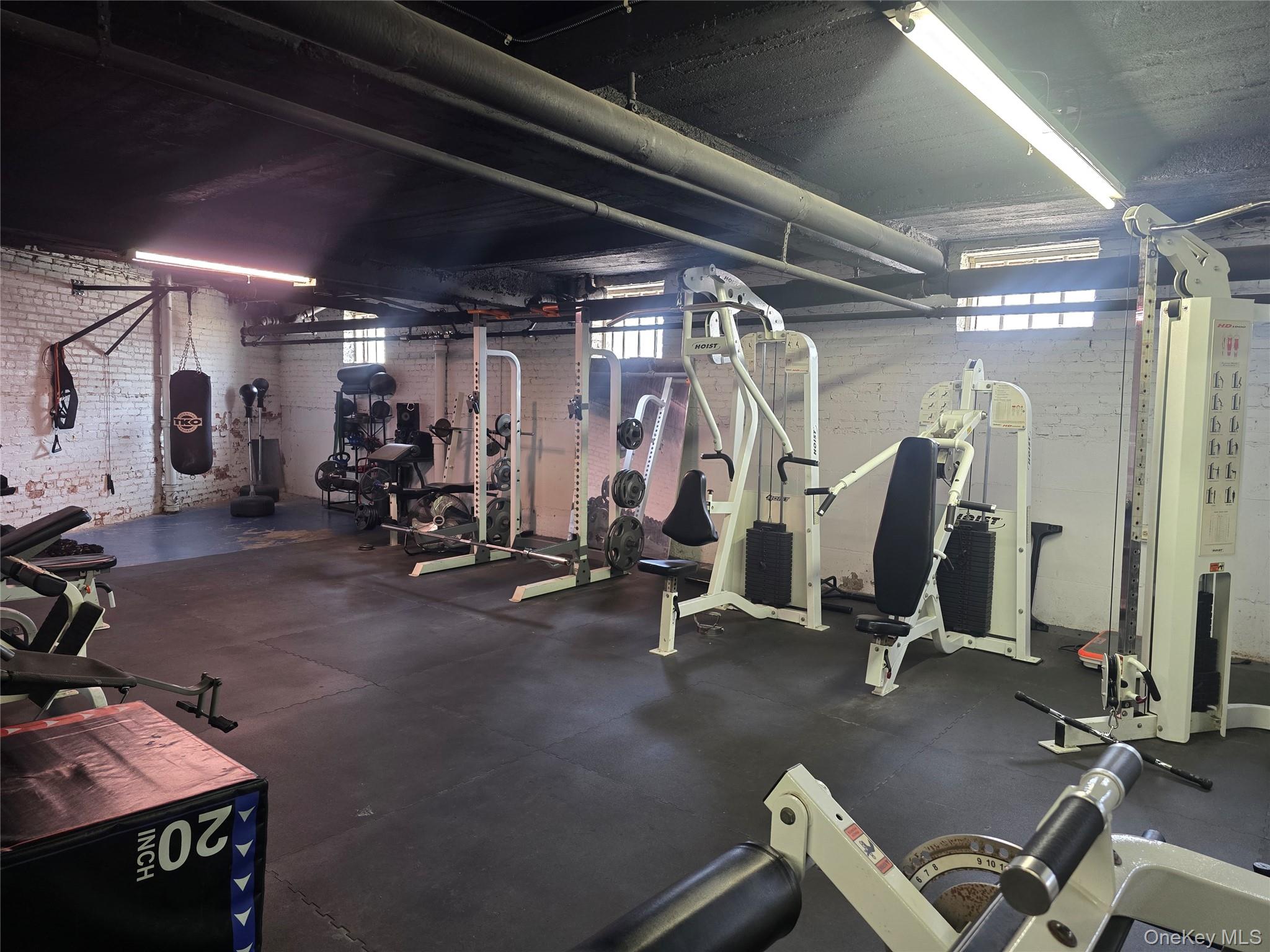 #13 photo, 2190 Boston Road, ブロンクス区 Bronx , NY 10462