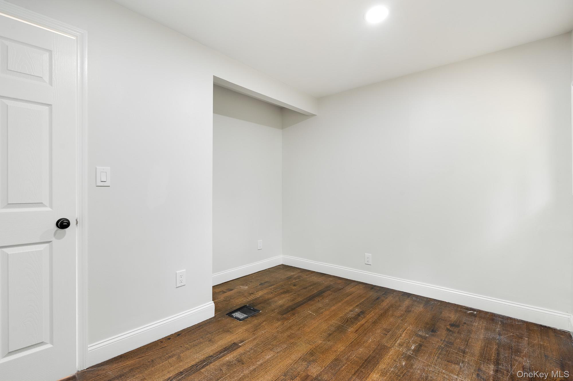 #8 photo, 131 Vassar Road, Poughkeepsie , NY 12603