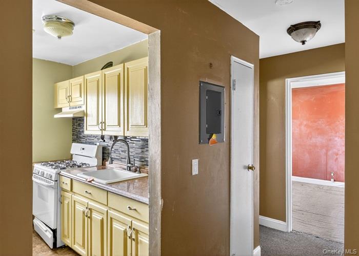 #13 photo, 71 ADAMS Road, Central Islip , NY 11722