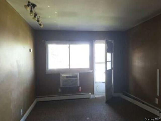 #3 photo, 71 ADAMS Road, サフォーク郡 Central Islip , NY 11722