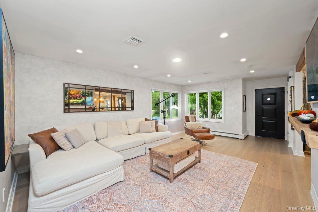 #5 photo, 93 Beacon Avenue, Staten Island , NY 10306