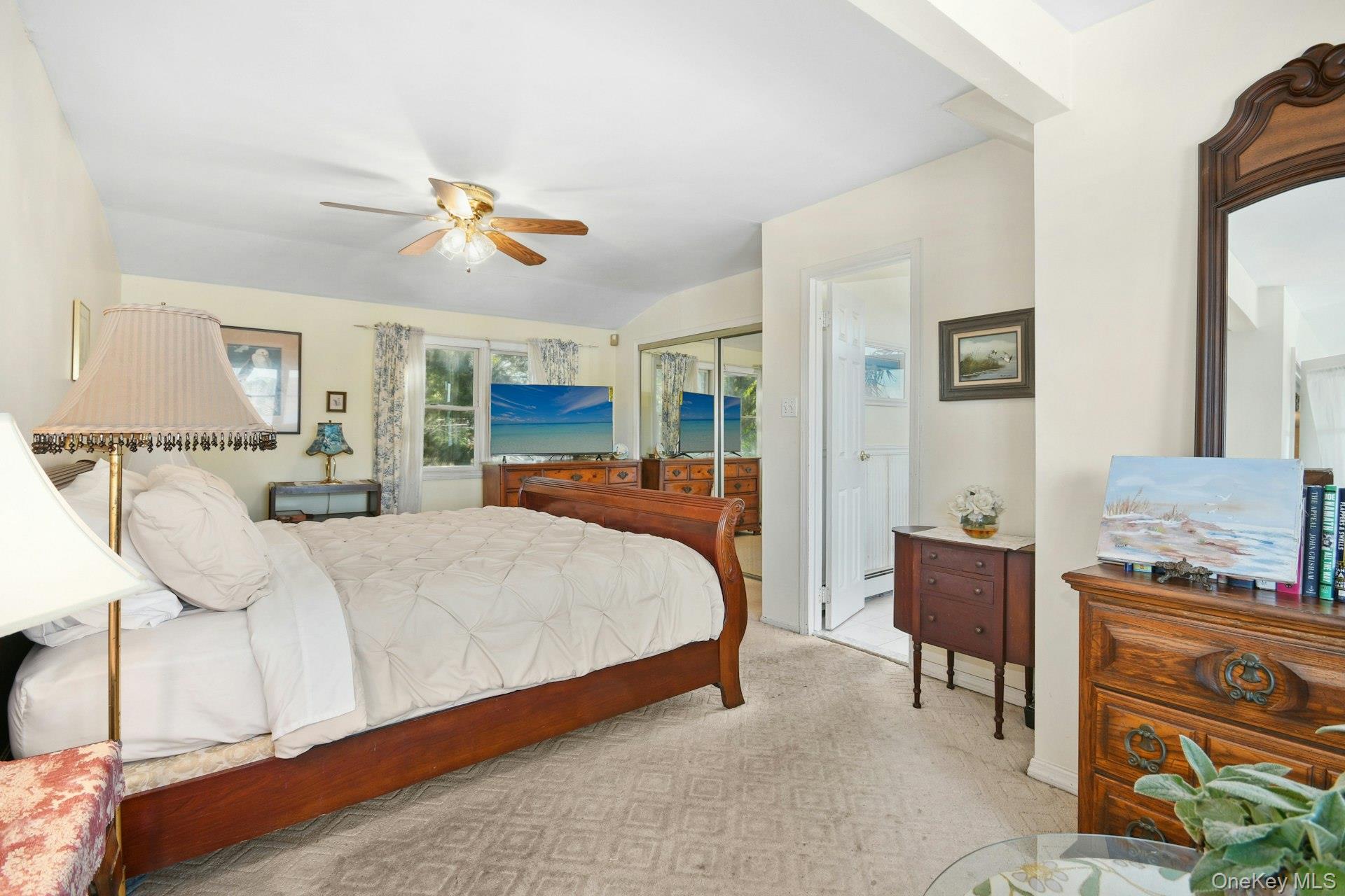 #17 photo, 136 Connetquot Drive, サフォーク郡 Oakdale , NY 11769