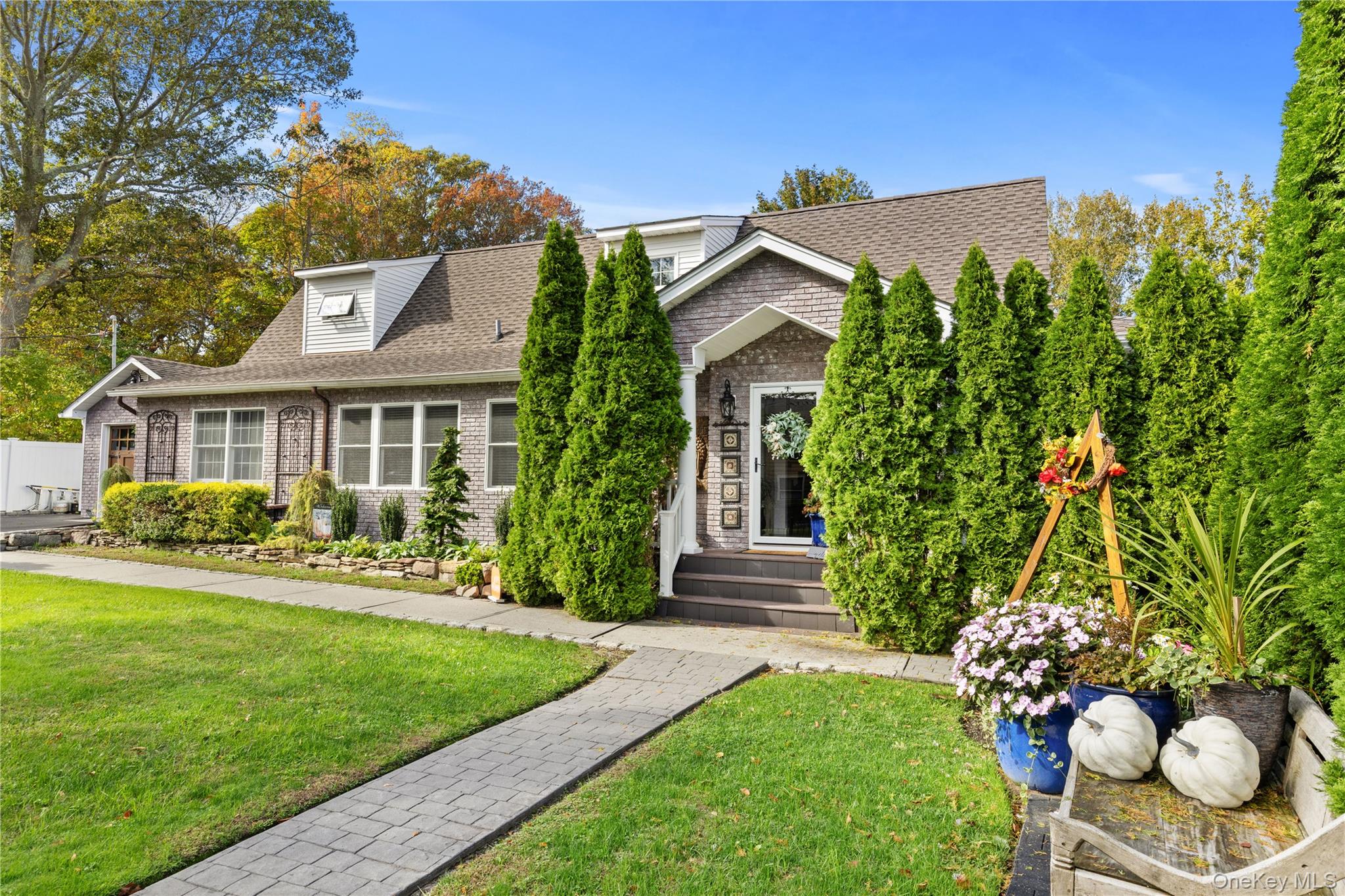 #1 photo, 183 Park Road, サフォーク郡 Riverhead , NY 11901