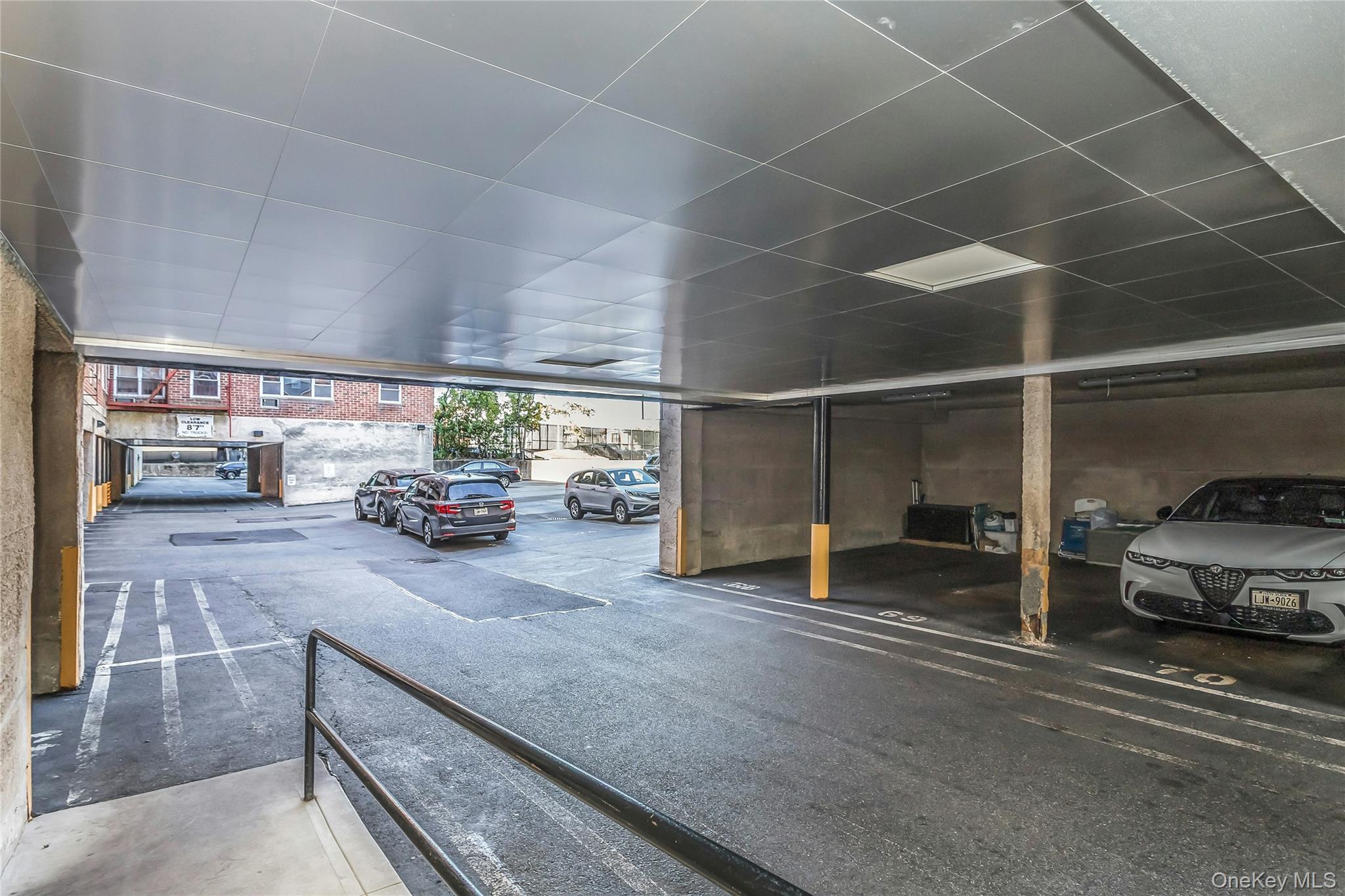 #17 photo, 100 Lincoln Avenue, Mineola , NY 11501