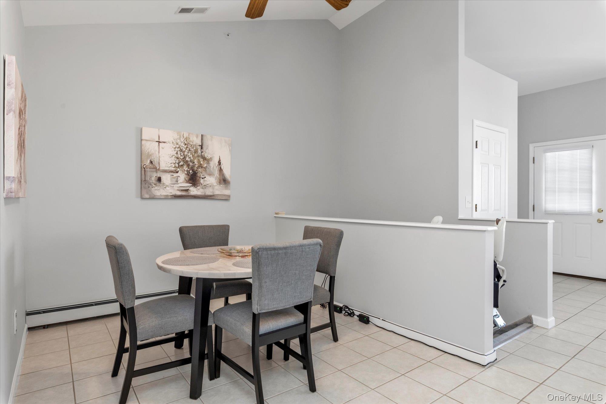 #7 photo, 6 Sarah Court, サフォーク郡 Amityville , NY 11701