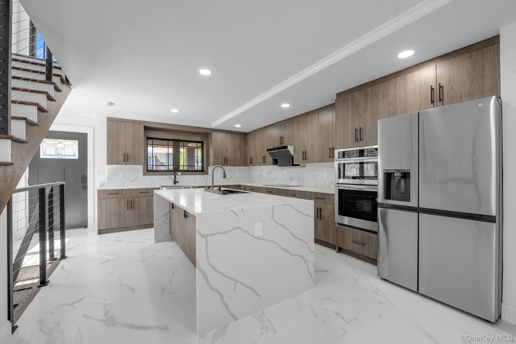 #10 photo, 16515 Cross Island Parkway, クイーンズ区 Whitestone , NY 11357