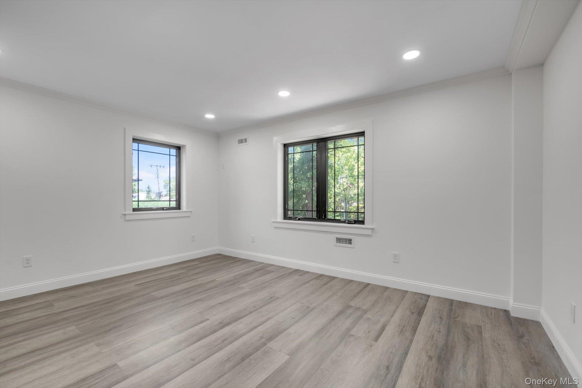 #15 photo, 16515 Cross Island Parkway, クイーンズ区 Whitestone , NY 11357