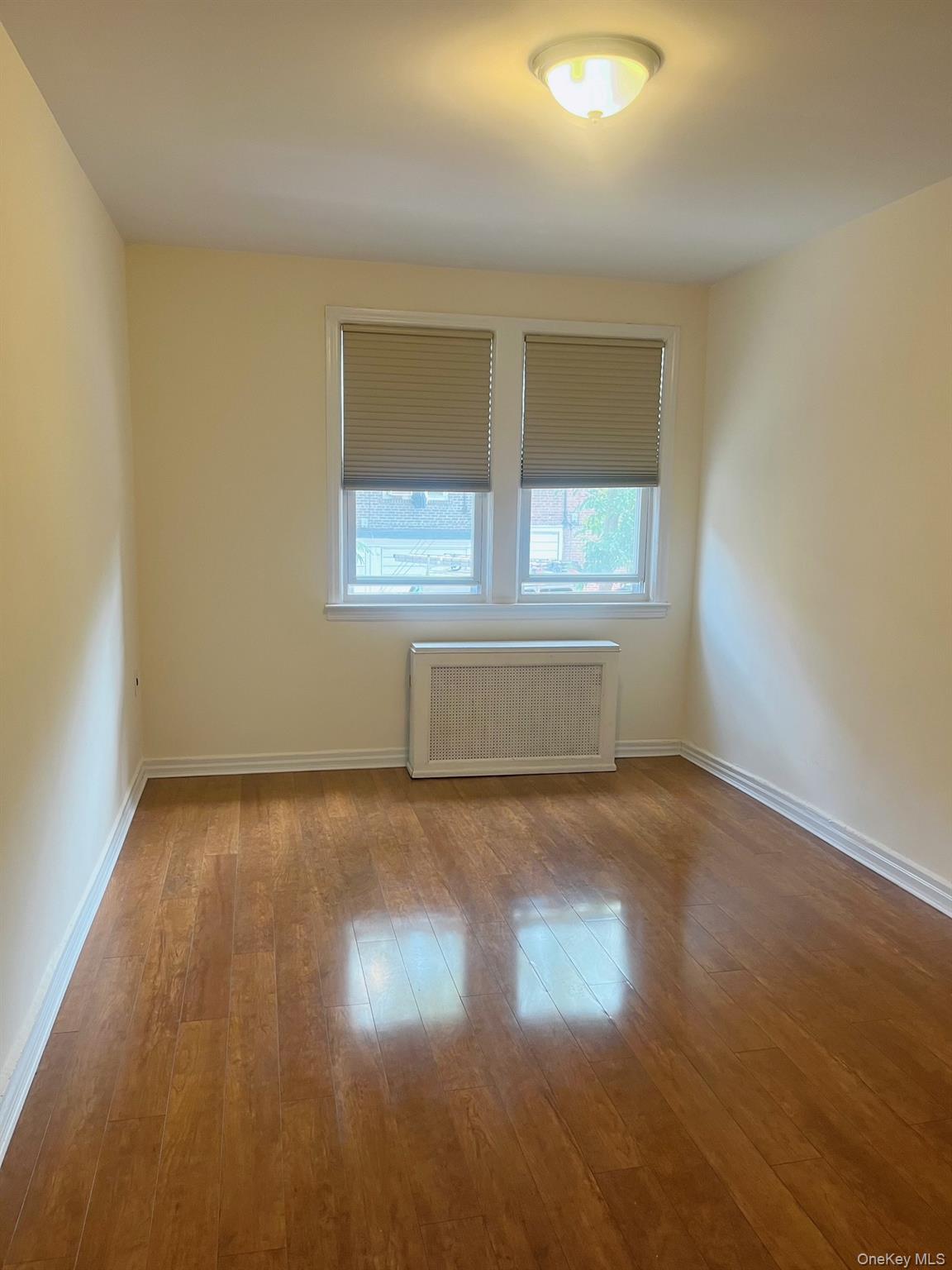 #12 photo, 86-34 Grand Avenue, クイーンズ区 Elmhurst , NY 11373