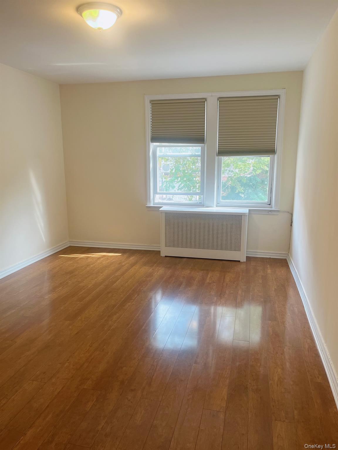 #6 photo, 86-34 Grand Avenue, クイーンズ区 Elmhurst , NY 11373