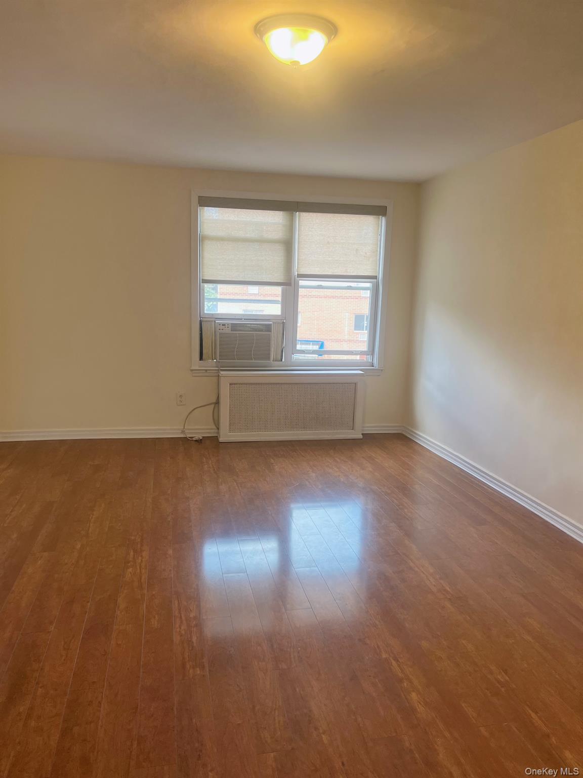 #7 photo, 86-34 Grand Avenue, クイーンズ区 Elmhurst , NY 11373