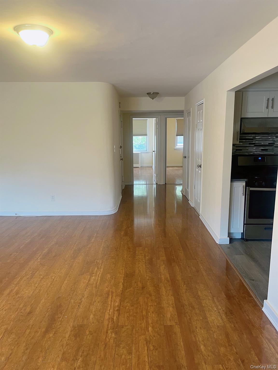 #9 photo, 86-34 Grand Avenue, クイーンズ区 Elmhurst , NY 11373