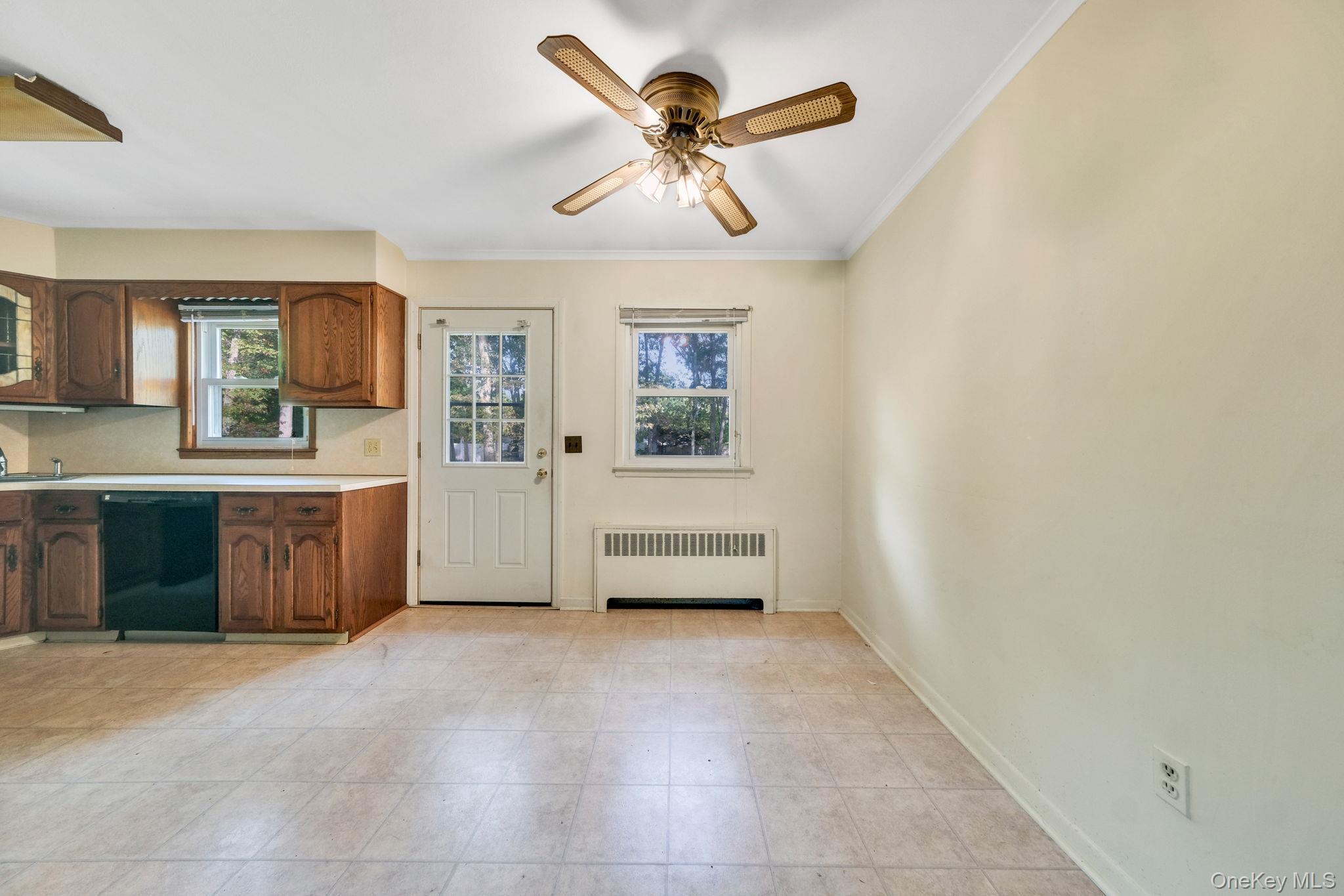 #15 photo, 175 Pleasant Street, Ronkonkoma , NY 11779