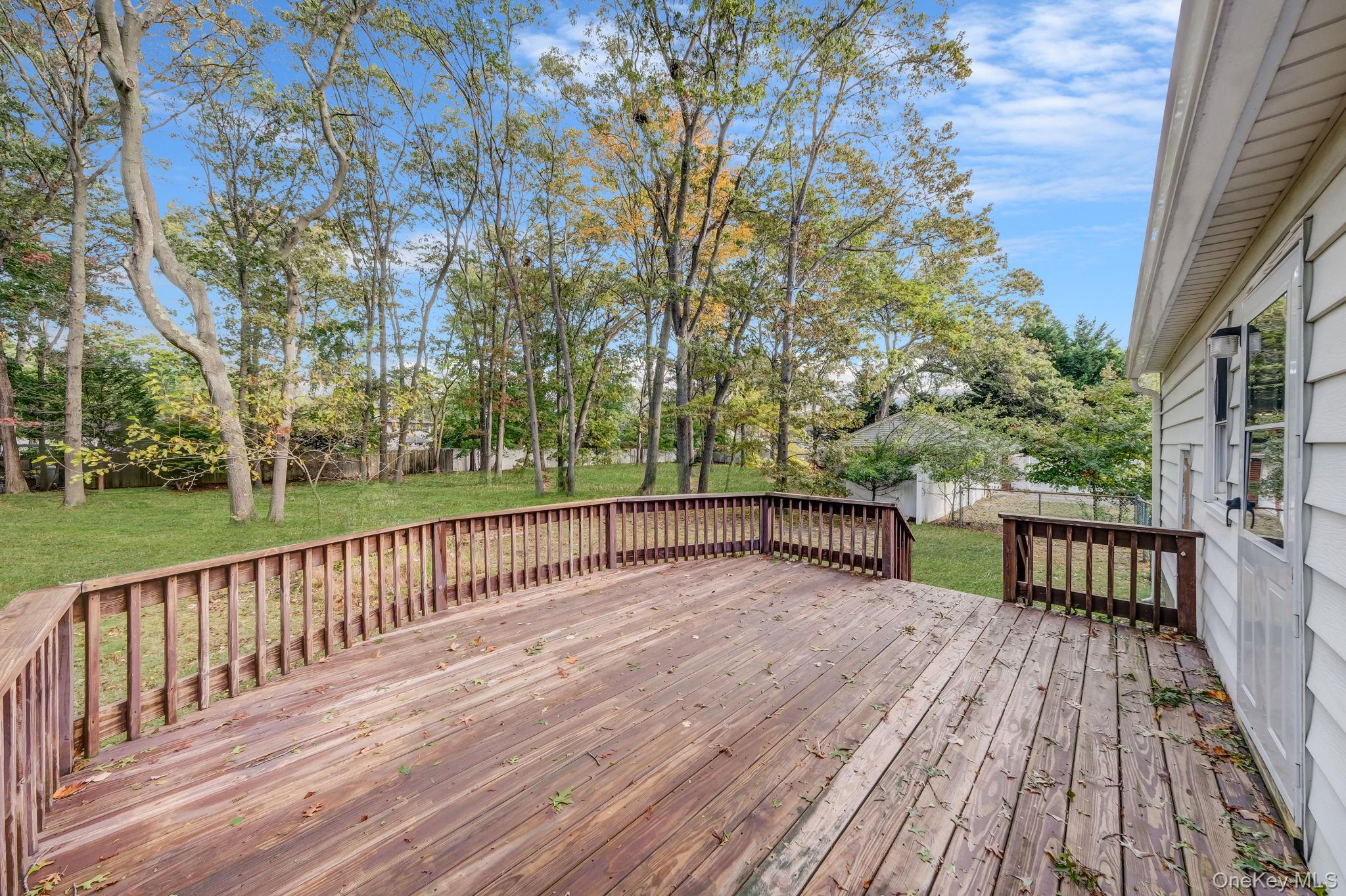 #5 photo, 175 Pleasant Street, Ronkonkoma , NY 11779