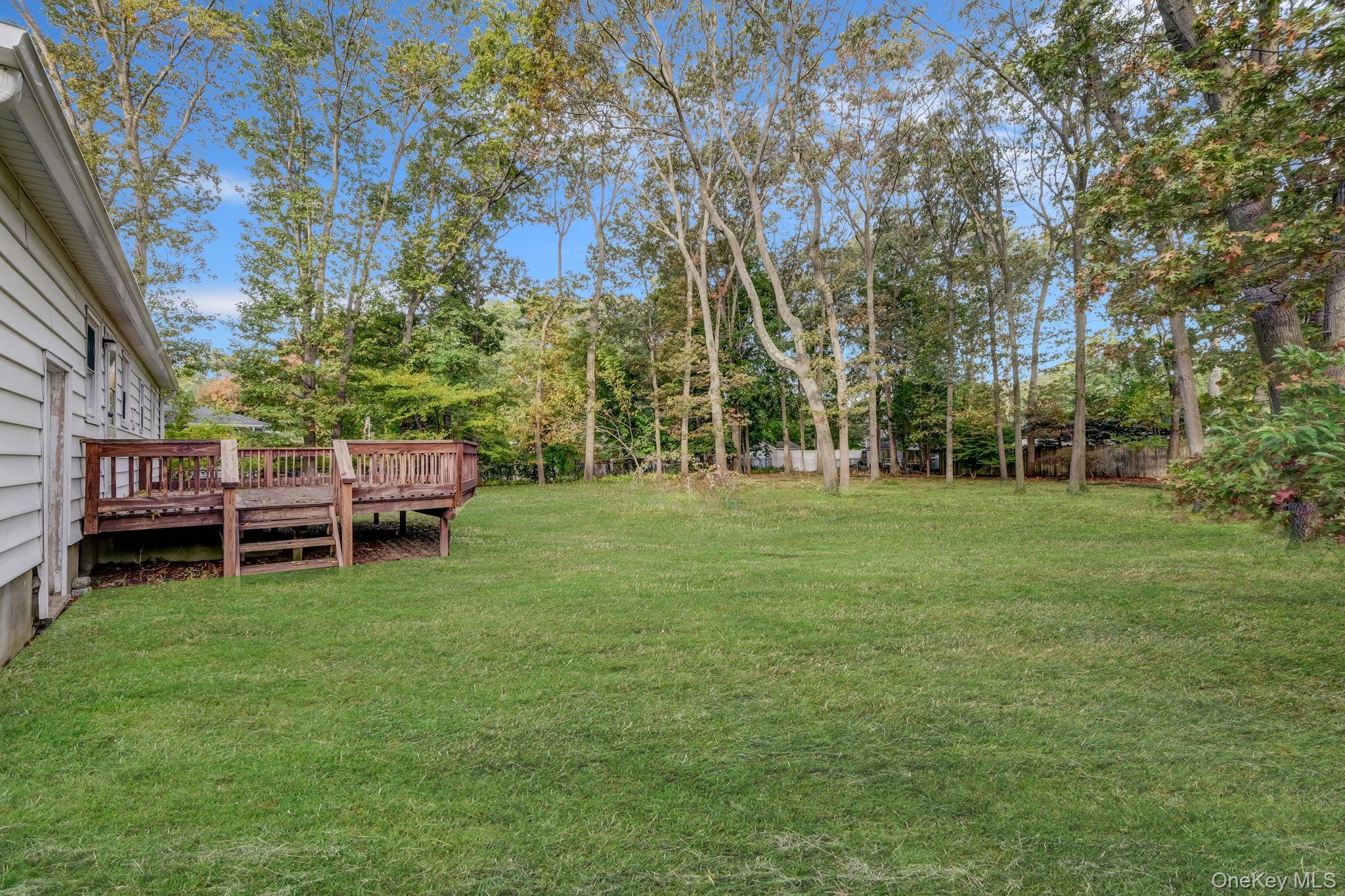 #7 photo, 175 Pleasant Street, Ronkonkoma , NY 11779