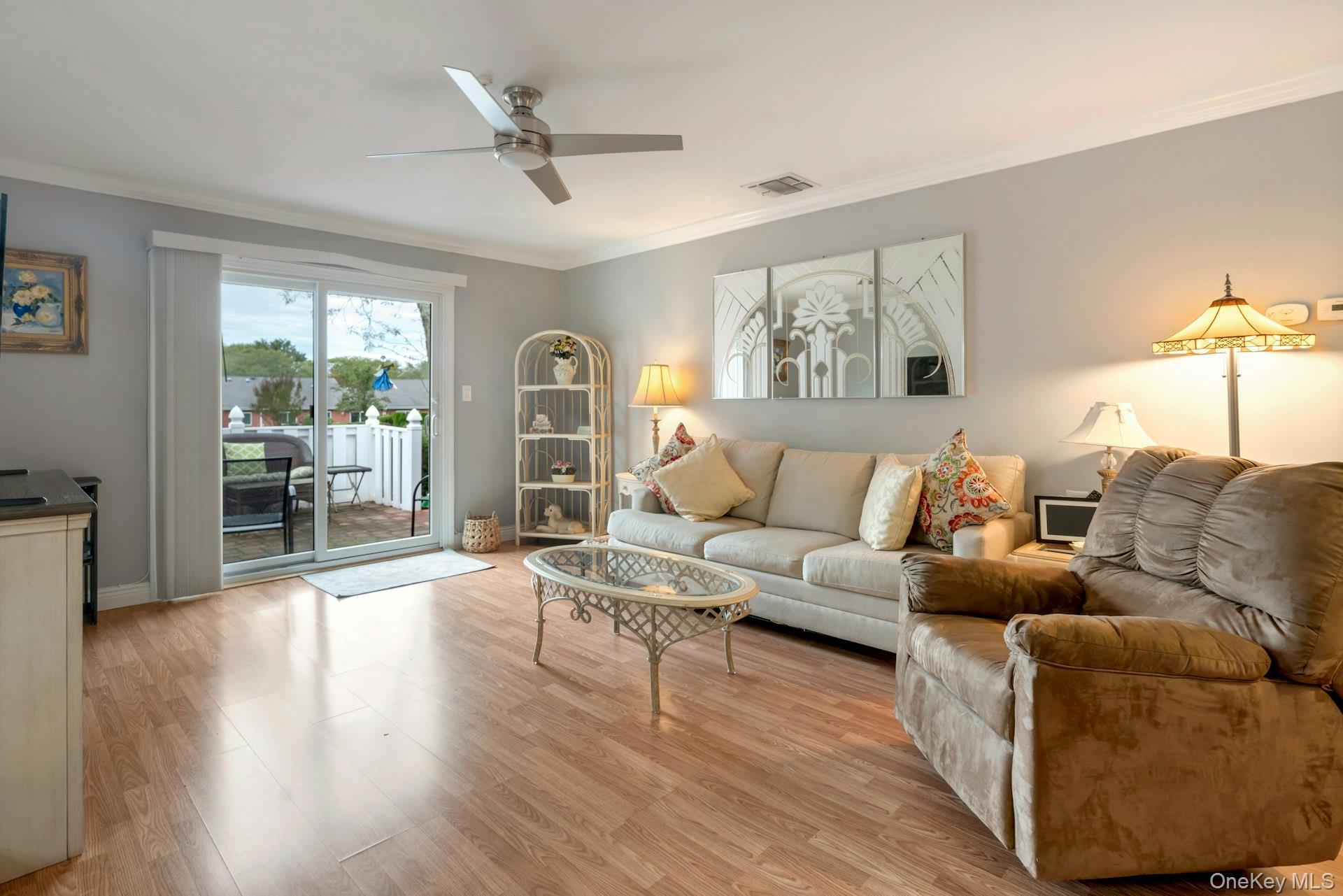 #9 photo, 501 Drew Drive, サフォーク郡 Saint James , NY 11780