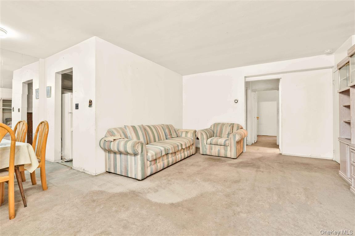 #11 photo, 111-09A 62 Drive, クイーンズ区 Forest Hills , NY 11385