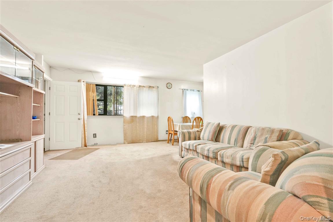 #12 photo, 111-09A 62 Drive, クイーンズ区 Forest Hills , NY 11385