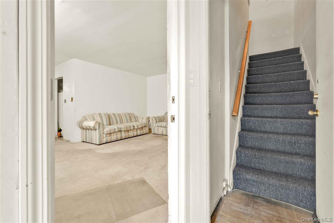 #9 photo, 111-09A 62 Drive, クイーンズ区 Forest Hills , NY 11385