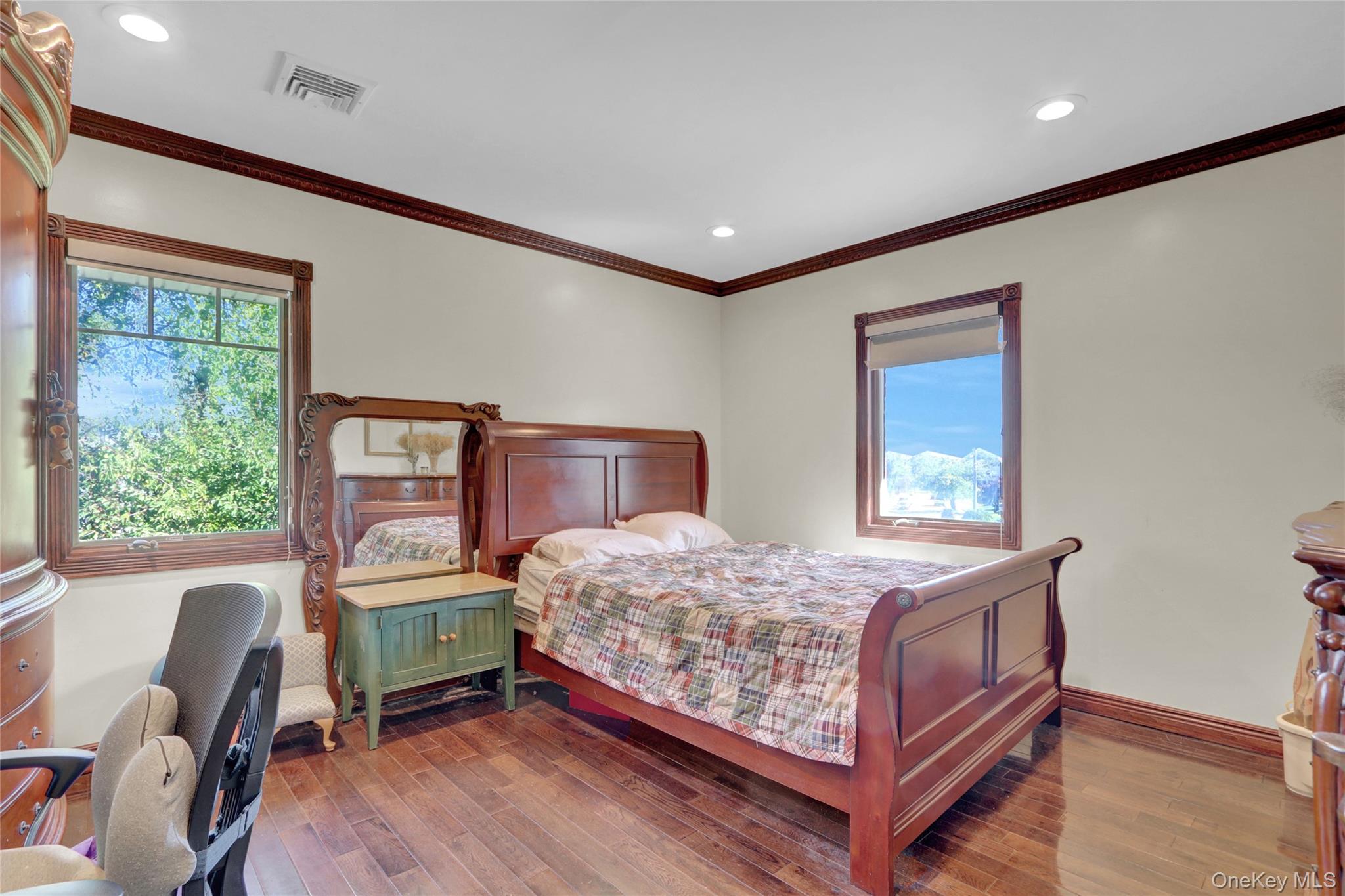 #12 photo, 300 Ellen Place, ナッソー郡 Jericho , NY 11753