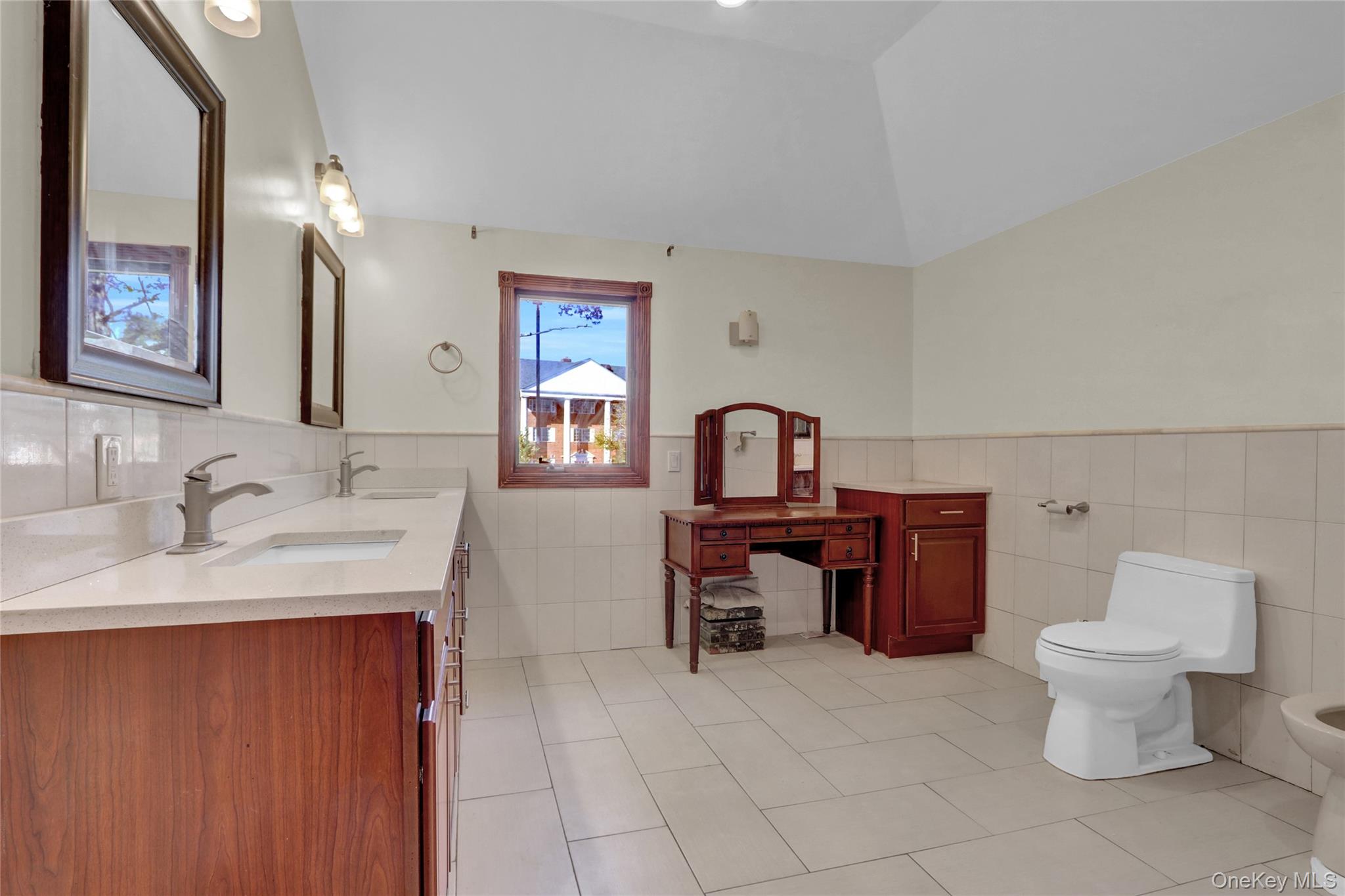 #18 photo, 300 Ellen Place, ナッソー郡 Jericho , NY 11753