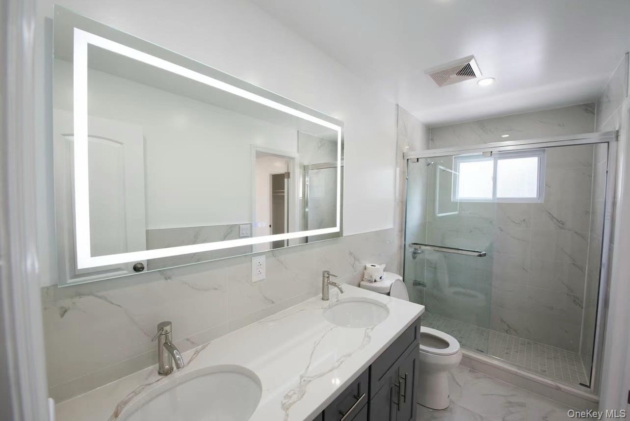 #5 photo, 61 Beaumont Drive, ナッソー郡 Plainview , NY 11803