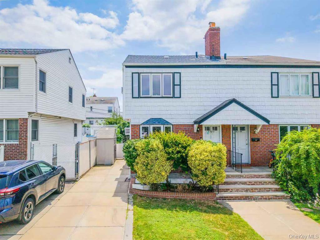 #1 photo, 16346 21st Road, クイーンズ区 Whitestone , NY 11357