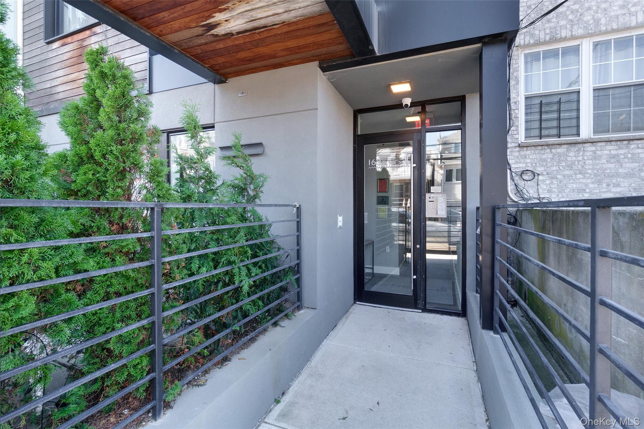 #2 photo, 163 Beach 96th Street, クイーンズ区 Rockaway Beach , NY 11693