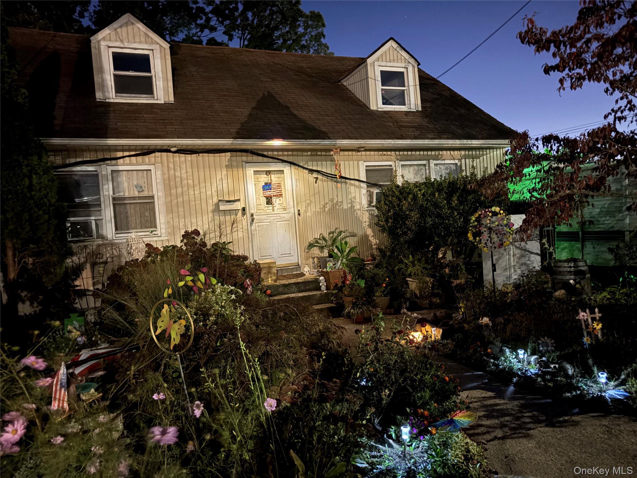 #1 photo, 47 G Street, ナッソー郡 Valley Stream , NY 11580