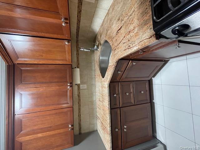 #12 photo, 55 Tulip Avenue, ナッソー郡 Floral Park , NY 11001