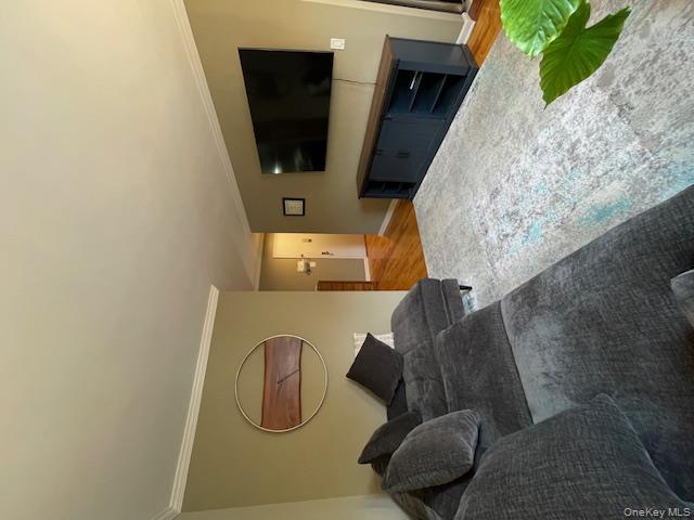 #3 photo, 55 Tulip Avenue, ナッソー郡 Floral Park , NY 11001