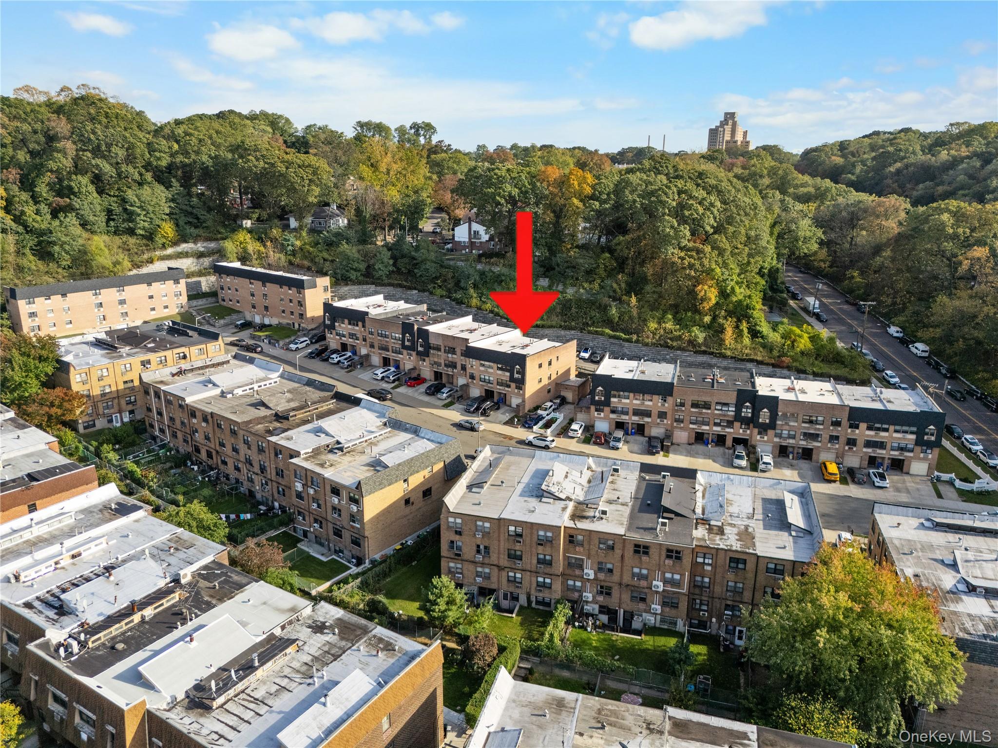 #3 photo, 240-22 70th Avenue, クイーンズ区 Little Neck , NY 11362