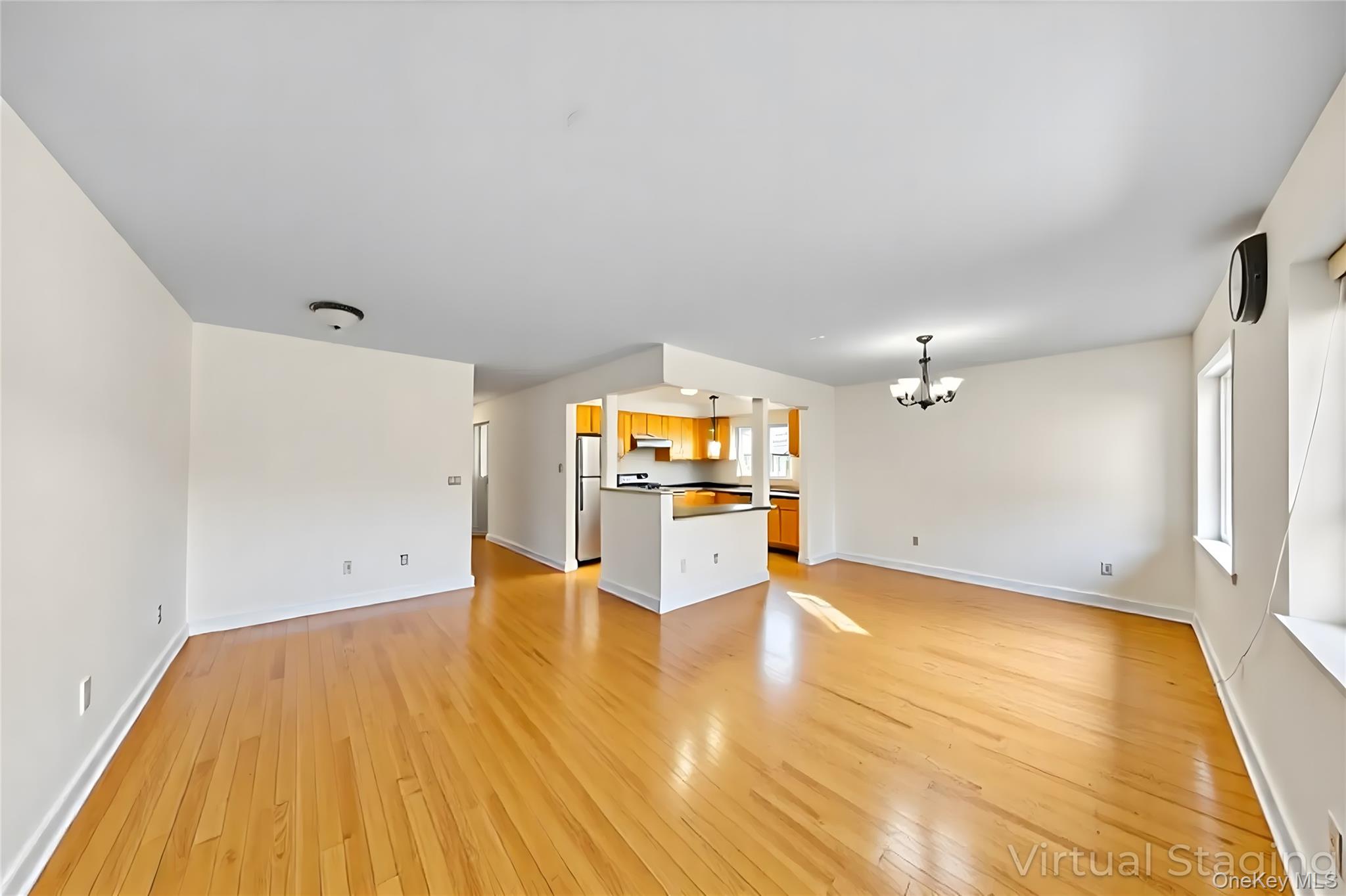 #6 photo, 240-22 70th Avenue, クイーンズ区 Little Neck , NY 11362