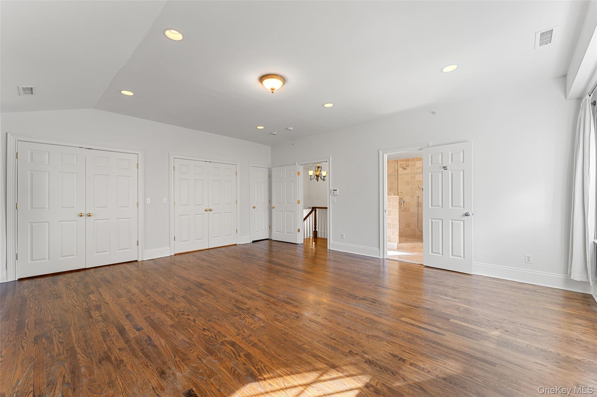 #16 photo, 53 Highfield Road, Harrison , NY 10528