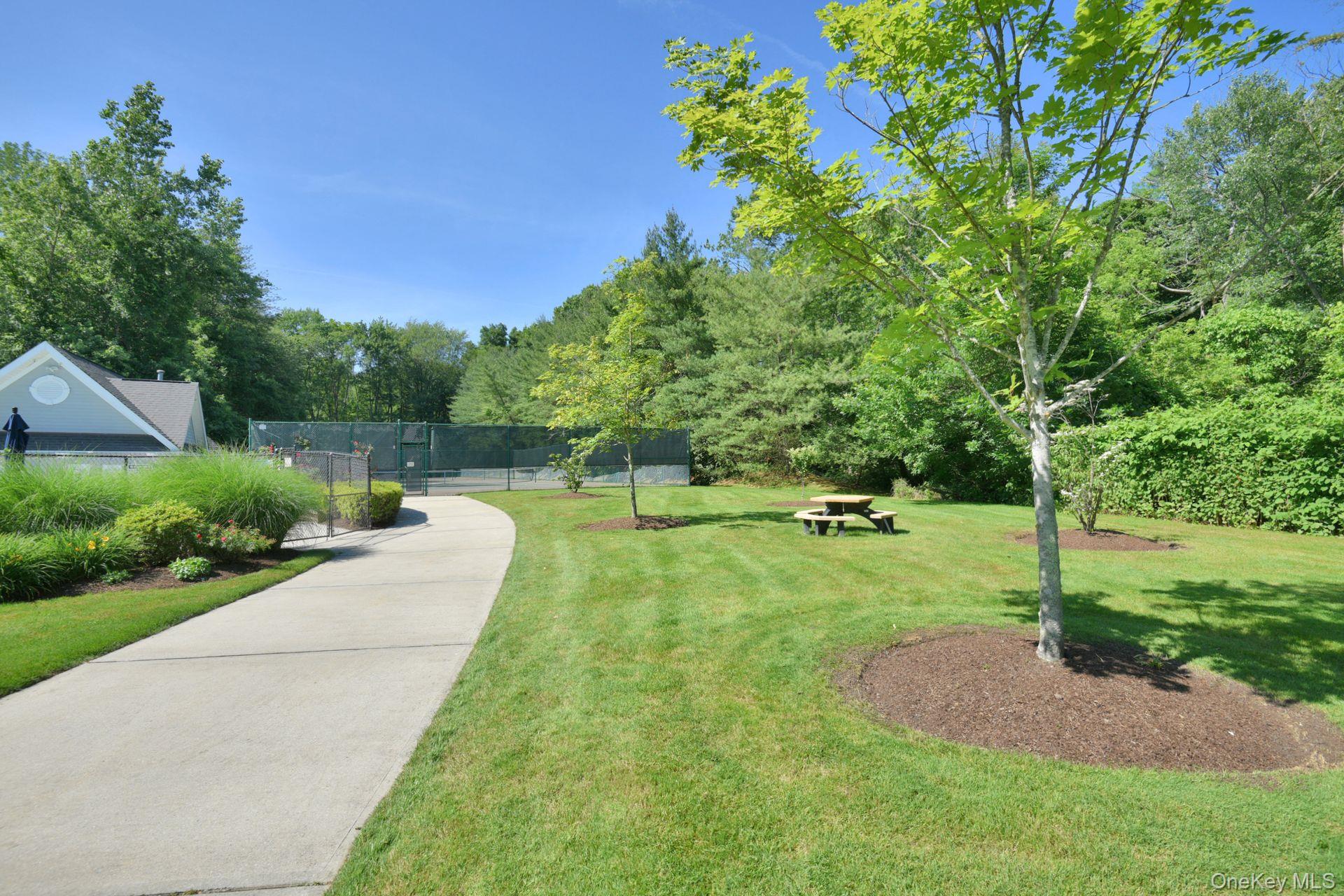 #4 photo, 39 Club Pointe Drive, White Plains , NY 10605