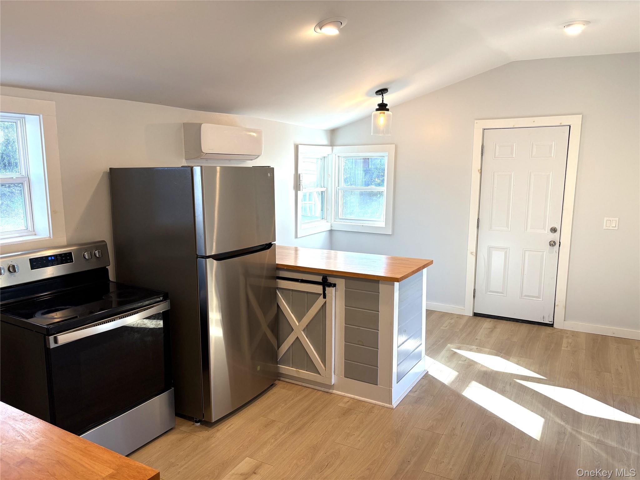 #10 photo, 351 County Route 19, Hudson , NY 12541