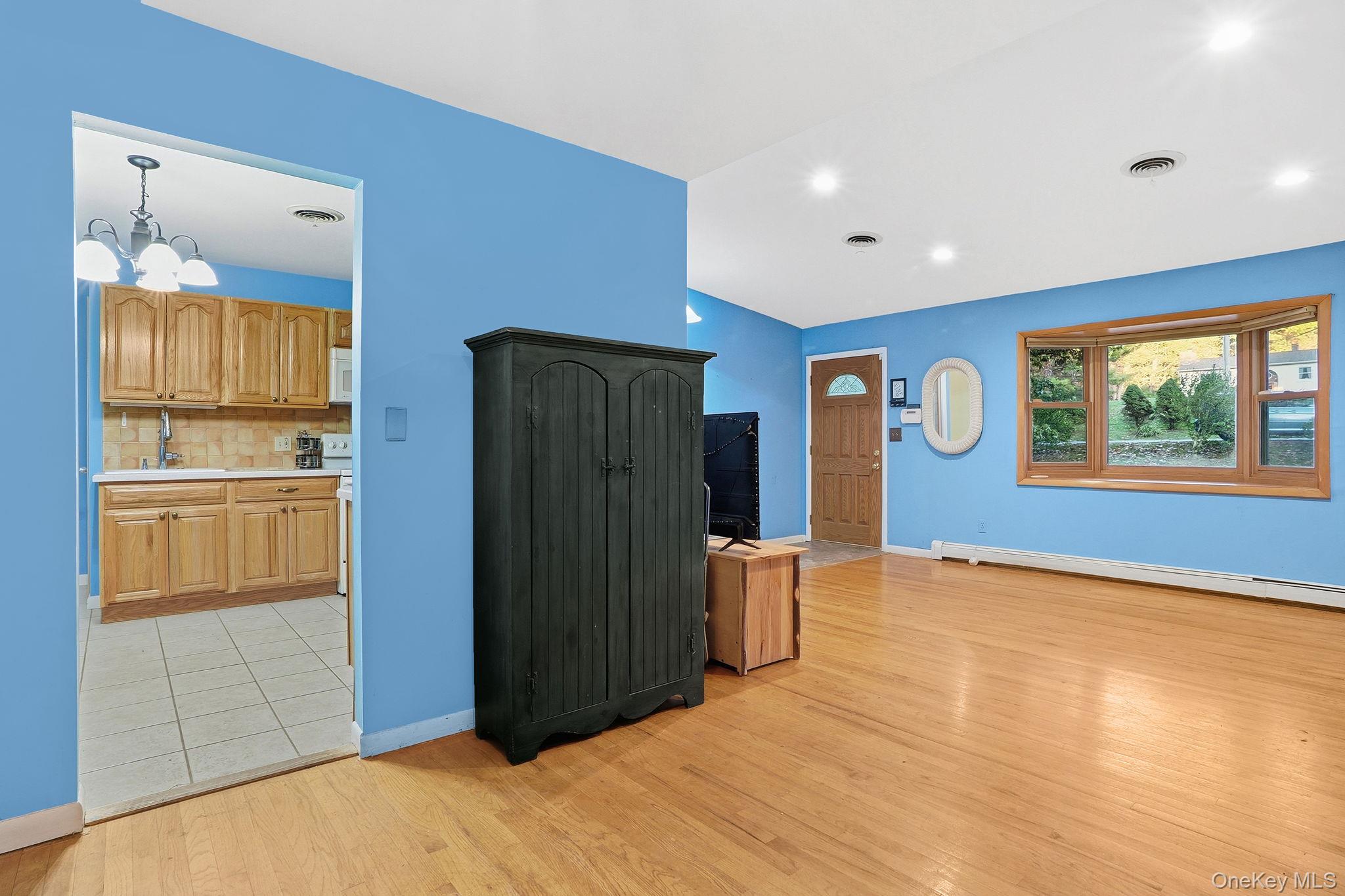 #12 photo, 16 Hamilton Drive, Hopewell Junction , NY 12533