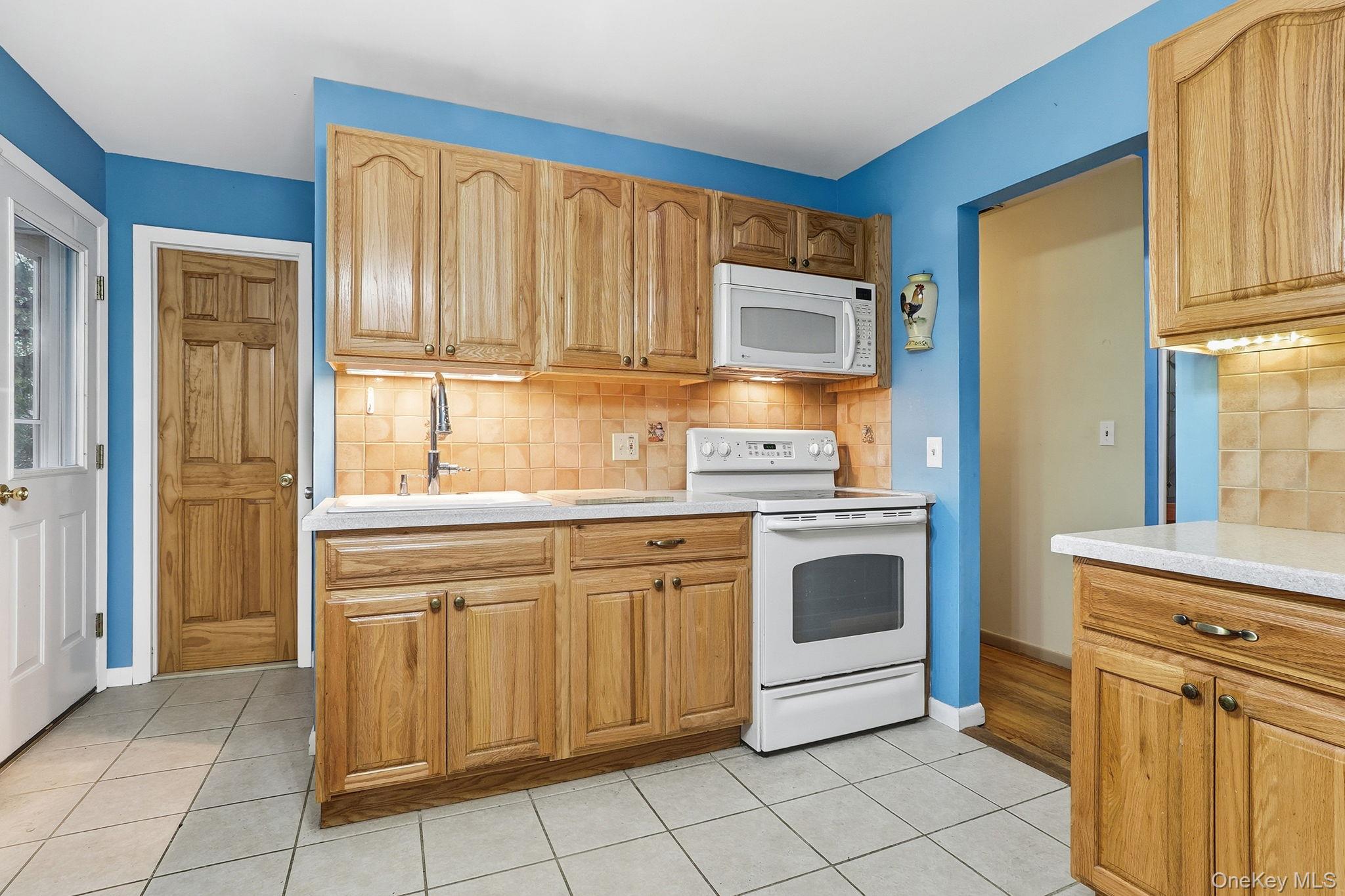 #13 photo, 16 Hamilton Drive, Hopewell Junction , NY 12533