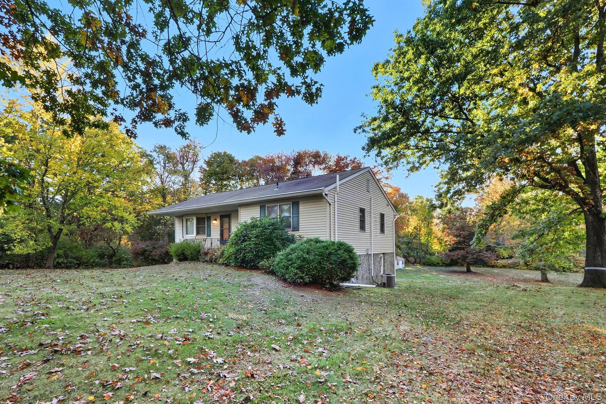 #2 photo, 16 Hamilton Drive, Hopewell Junction , NY 12533