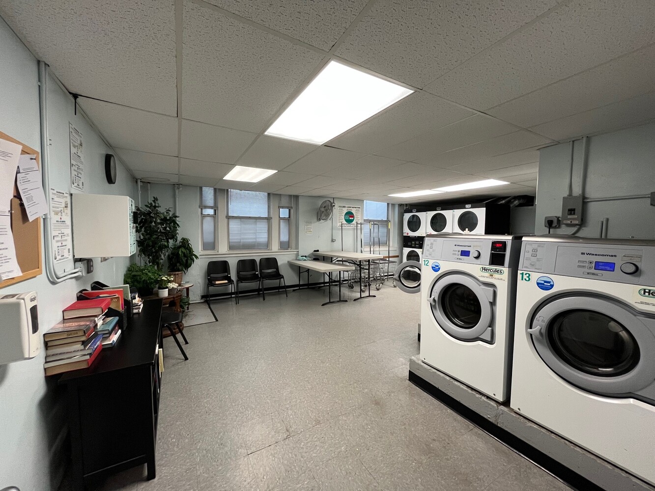 #10 photo, 69-09 108TH Street, クイーンズ区 Forest Hills , NY 11375