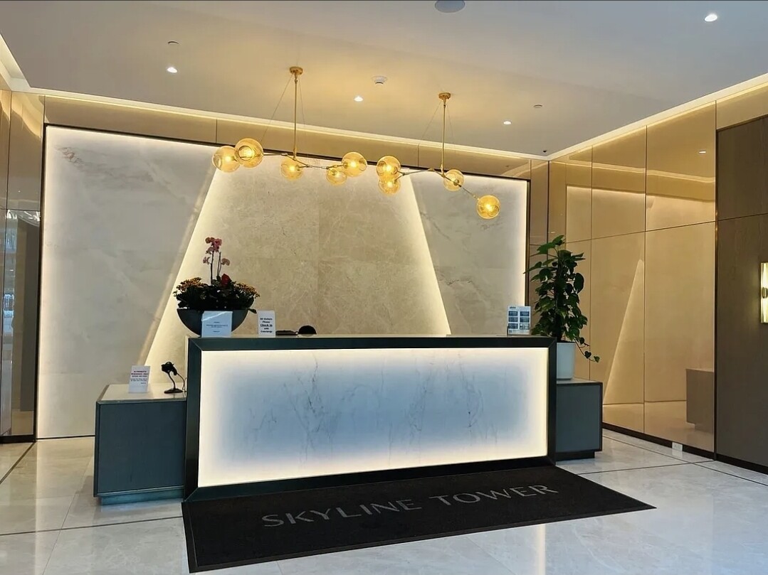 #12 photo, 3 COURT Square, Long Island City , NY 11101