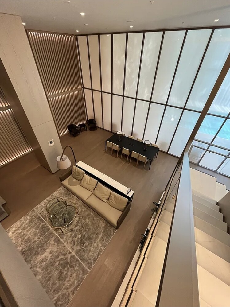 #9 photo, 3 COURT Square, Long Island City , NY 11101