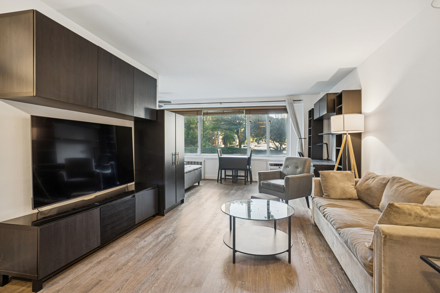 #1 photo, 392 CENTRAL Park W, Upper West Side , NY 10025