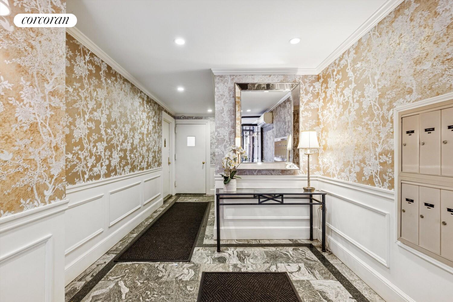 #10 photo, 311 E 83RD Street, マンハッタン Yorkville , NY 10028