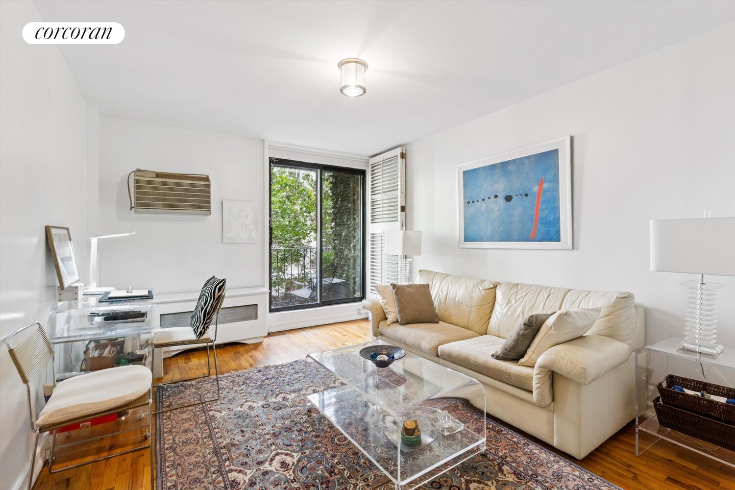 #8 photo, 311 E 83RD Street, マンハッタン Yorkville , NY 10028