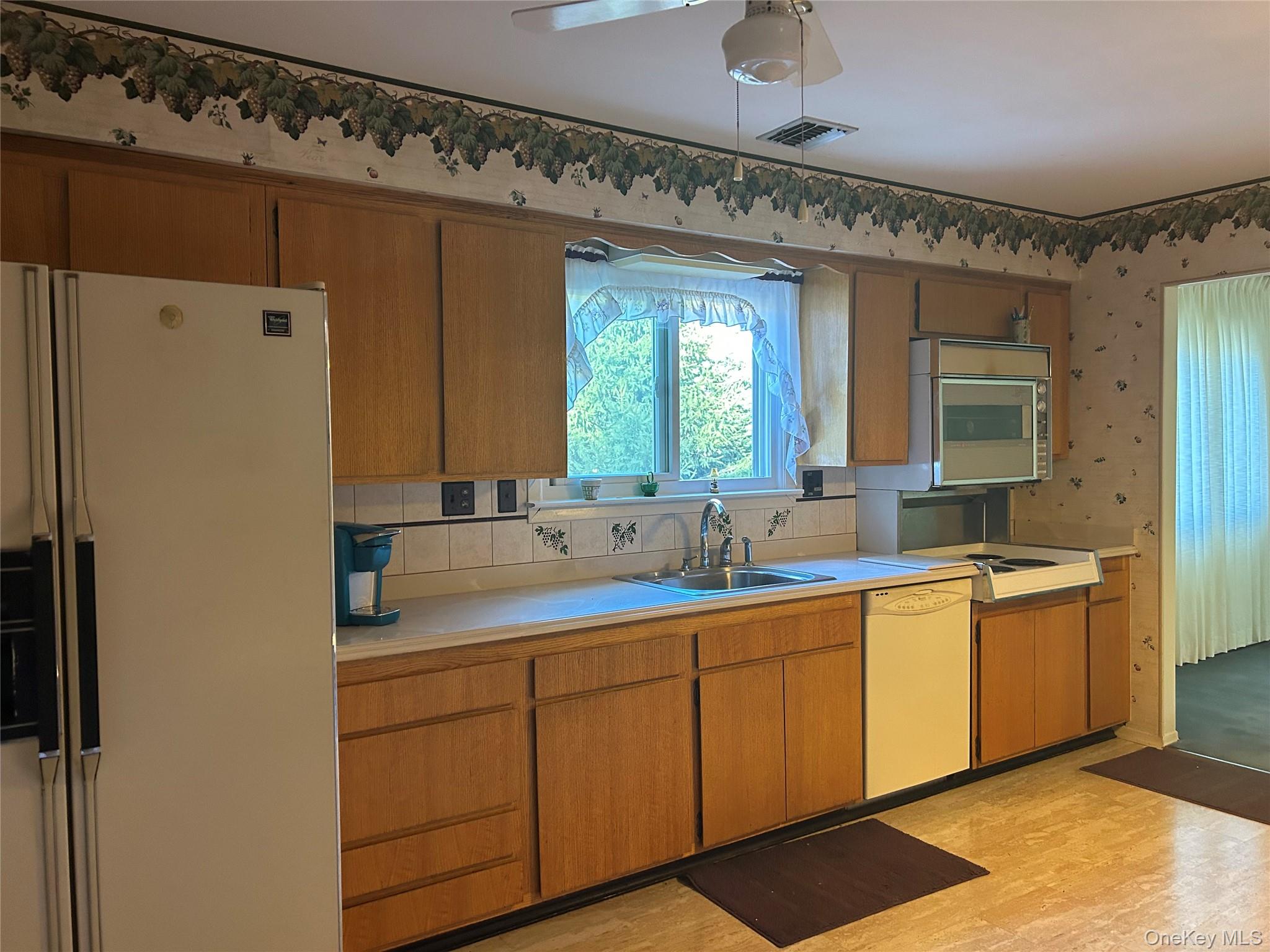 #6 photo, 325 Young Street, West Babylon , NY 11704